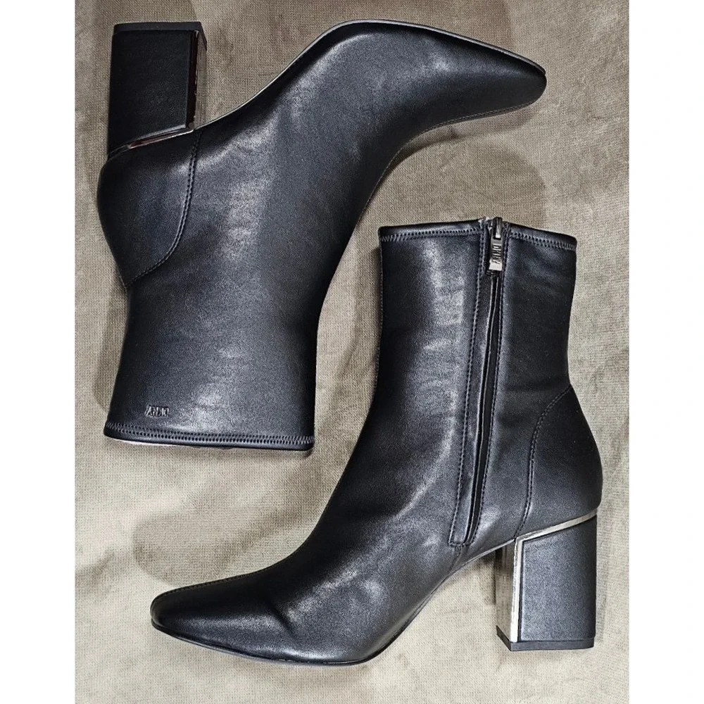 DKNY Cavale Black Ankle Boots Square Toe Block Heel Womens 11M K3214434 NEW